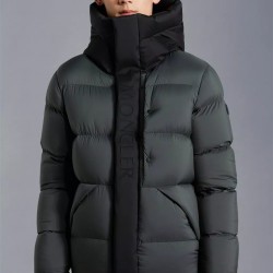 Moncler Madeira Short Down Jacket