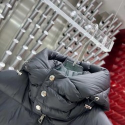Moncler Fleole Men&#x27;s Short Down Jacket