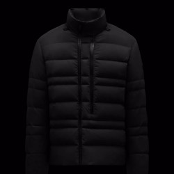 Moncler  Nagu