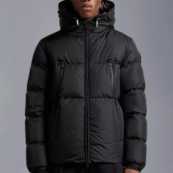 Montcla Short Down Jacket