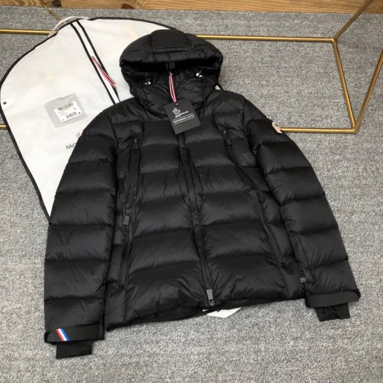 Moncler M082 Moncler M082