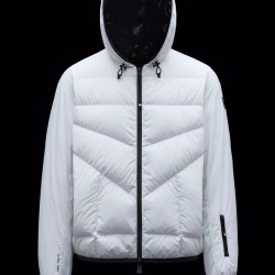 Moncler Doudoune courte Porossan