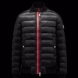 Moncler Doudoune courte Sark