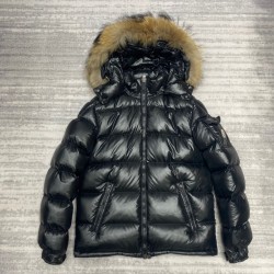 Moncler M011