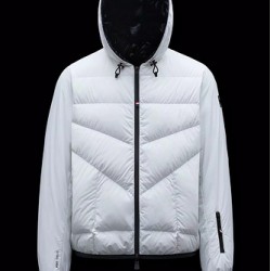 Moncler Doudoune courte Porossan