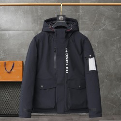 Moncler M013