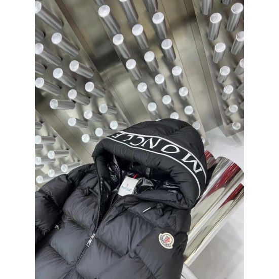 Moncler M021 Moncler M021