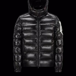 Moncler Saulx Short Down Jacket