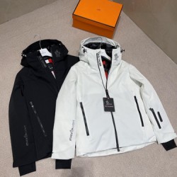 Moncler M053