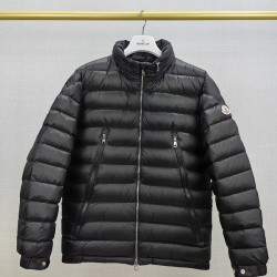 Moncler M092