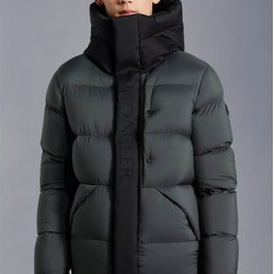 Moncler Madeira Short Down Jacket