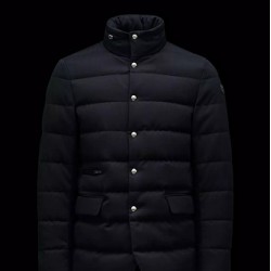 Moncler Doudoune courte Bess