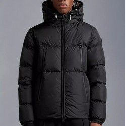 Montcla Short Down Jacket