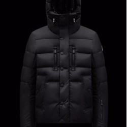 Moncler Doudoune courte Rodenberg