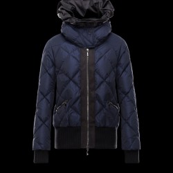 MONCLER AMANCE