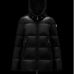MONCLER Seritte
