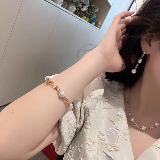 Tiffany 011 Tiffany 011