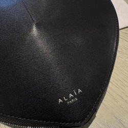 ALAlA LE CEUR bag size:21*17*5cm