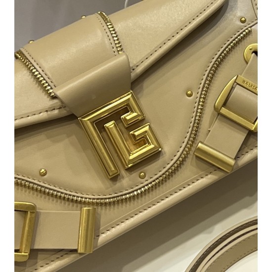 Balmain bag Sizs:26*11.5*3cm Balmain bag Sizs:26*11.5*3cm