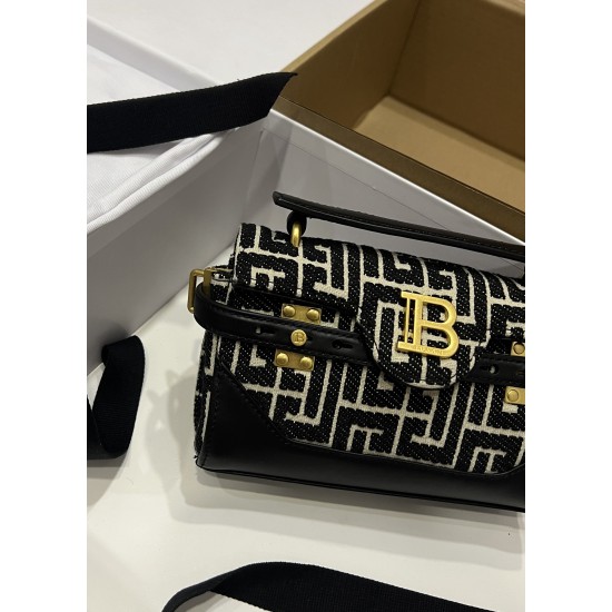 Balmain bag size:19*12*7.5 Balmain bag size:19*12*7.5