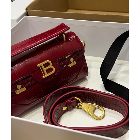 Balmain bag size:19*12*7.5 Balmain bag size:19*12*7.5