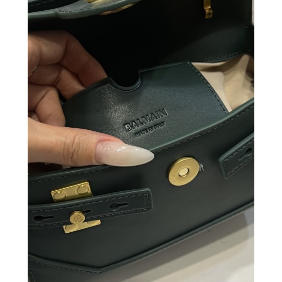 Balmain bag size:19*12*7.5cm Balmain bag size:19*12*7.5cm