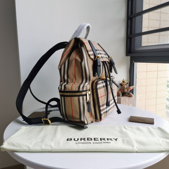 Burberry D886500 Burberry D886500
