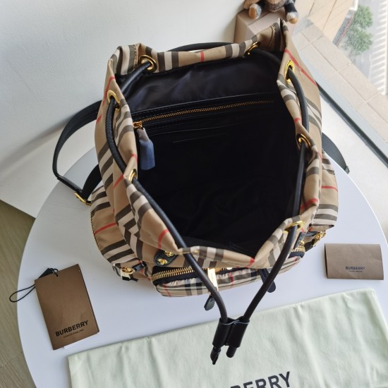 Burberry D886500 Burberry D886500