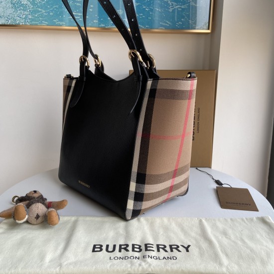 Burberry D886500 Burberry D886500