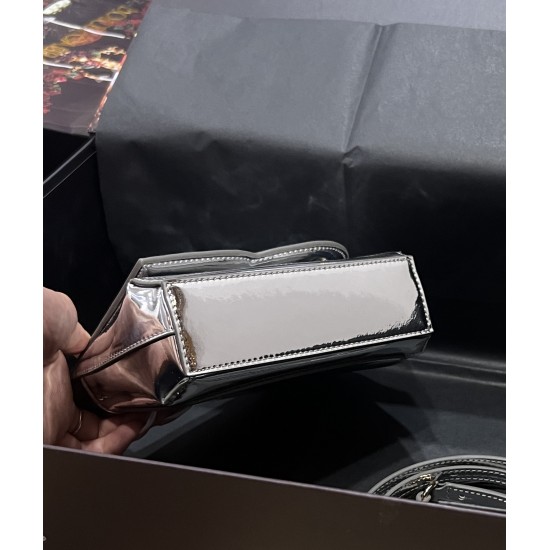 DG bag size:13.5*17.5*6.5cm DG bag size:13.5*17.5*6.5cm