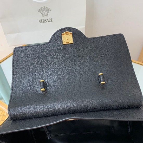 Dolce Gabbana bag SIZE:35*14*25,25*15*22cm/20*10*17cm Dolce Gabbana bag SIZE:35*14*25,25*15*22cm/20*10*17cm