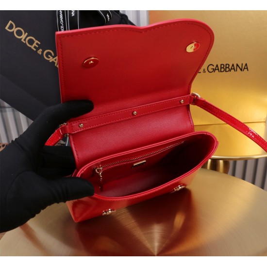 DG BAG SIZE:13.5*17.5*6.5cm DG BAG SIZE:13.5*17.5*6.5cm