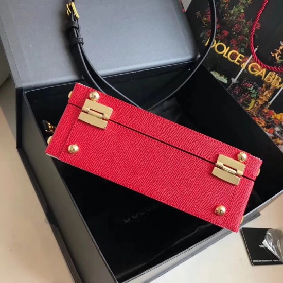 Dolce Gabbana bag SIZE:19*15*7cm Dolce Gabbana bag SIZE:19*15*7cm