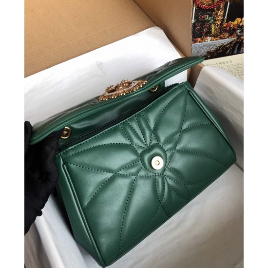 Dolce Gabbana bag SIZE:26*18*8.5cm Dolce Gabbana bag SIZE:26*18*8.5cm