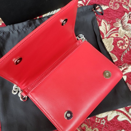 TOP Dolce Gabbana bag size:22*15cm TOP Dolce Gabbana bag size:22*15cm