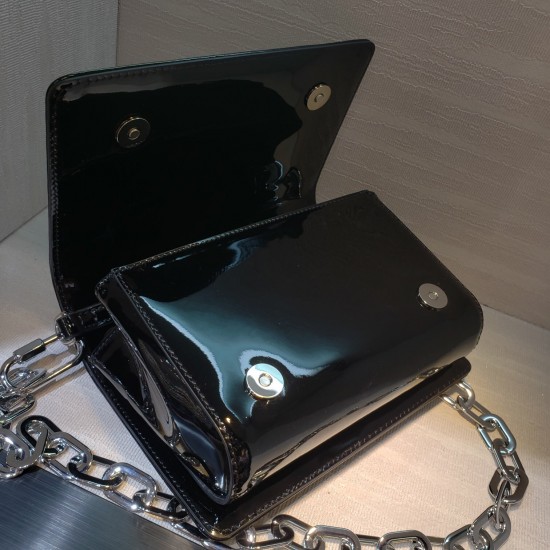 TOP Dolce Gabbana bag size:22*15cm TOP Dolce Gabbana bag size:22*15cm