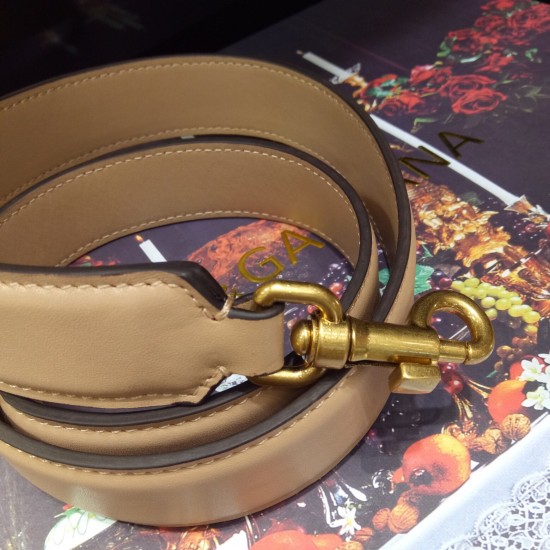 TOP Dolce Gabbana bag size:27*18*8cm TOP Dolce Gabbana bag size:27*18*8cm
