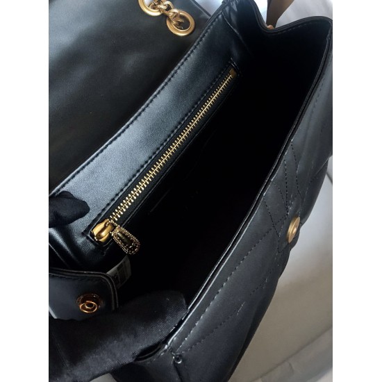 Dolce Gabbana bag SIZE:26*18*8.5cm Dolce Gabbana bag SIZE:26*18*8.5cm