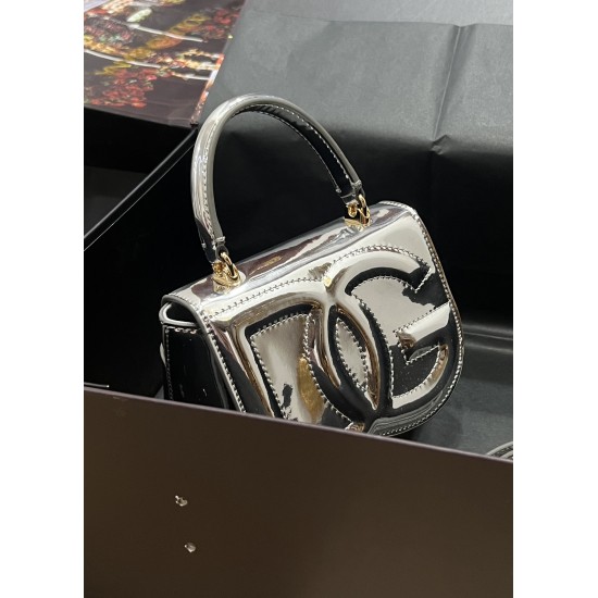 DG bag size:13.5*17.5*6.5cm DG bag size:13.5*17.5*6.5cm