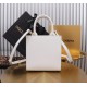 DG BAG Size:16.5×17.5×8cm DG BAG Size:16.5×17.5×8cm