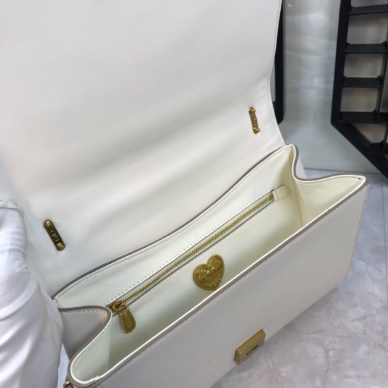 TOP Dolce Gabbana bag size:25cm and 20.5cm TOP Dolce Gabbana bag size:25cm and 20.5cm