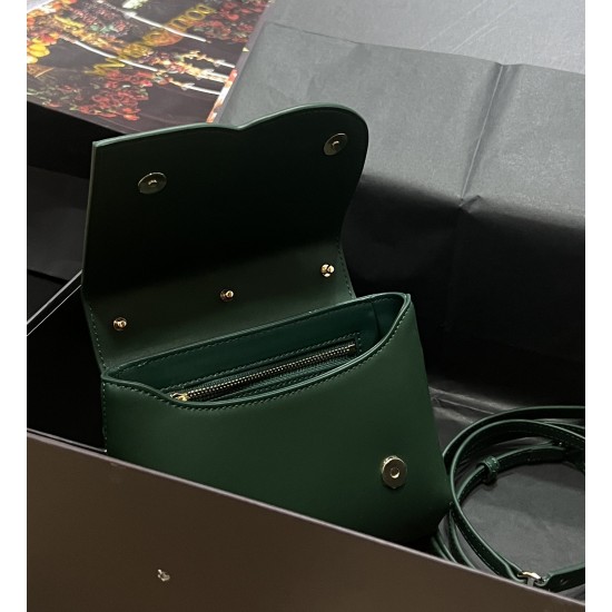 DG bag size:13.5*17.5*6.5cm DG bag size:13.5*17.5*6.5cm