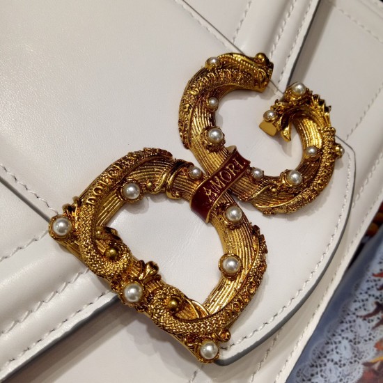 TOP Dolce Gabbana bag size:27*18*8cm TOP Dolce Gabbana bag size:27*18*8cm