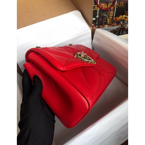 Dolce Gabbana bag SIZE:26*18*8.5cm Dolce Gabbana bag SIZE:26*18*8.5cm