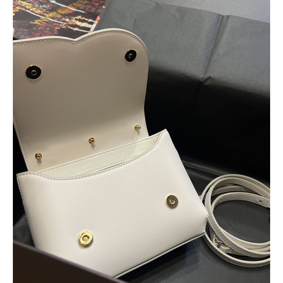 DG bag size:13.5*17.5*6.5cm DG bag size:13.5*17.5*6.5cm
