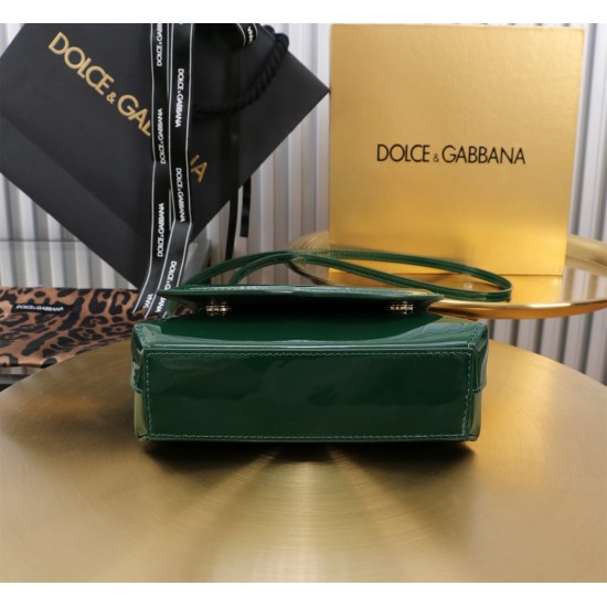 DG BAG SIZE:13.5*17.5*6.5cm DG BAG SIZE:13.5*17.5*6.5cm