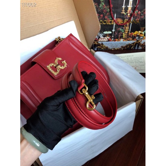 Dolce Gabbana bag SIZE:28*23*12cm Dolce Gabbana bag SIZE:28*23*12cm