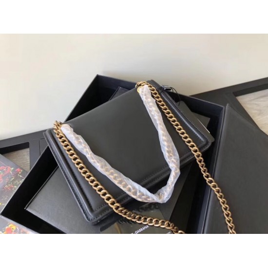 Top quality Dolce Gabbana bag SIZE:20.5*15.5*5.5cm Top quality Dolce Gabbana bag SIZE:20.5*15.5*5.5cm