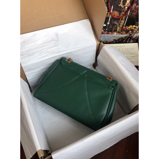 Dolce Gabbana bag SIZE:26*18*8.5cm Dolce Gabbana bag SIZE:26*18*8.5cm