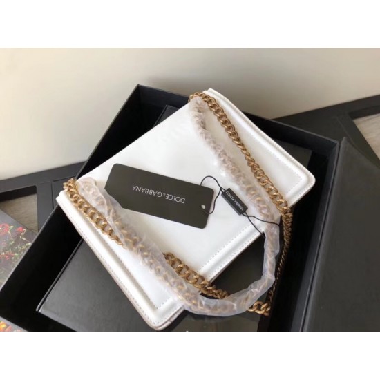 Top quality Dolce Gabbana bag SIZE:20.5*15.5*5.5cm Top quality Dolce Gabbana bag SIZE:20.5*15.5*5.5cm